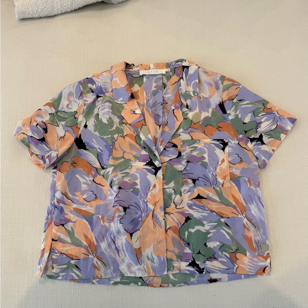 ASTR the Label Multicolor Floral Blouse